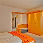 מלון Trip Zum Riesen 4*