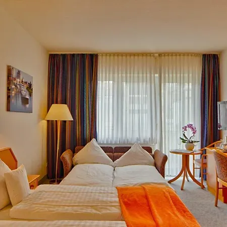 Trip Zum Riesen ホテル 4*